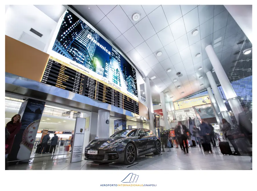 Aeroporto di Napoli — foto 6