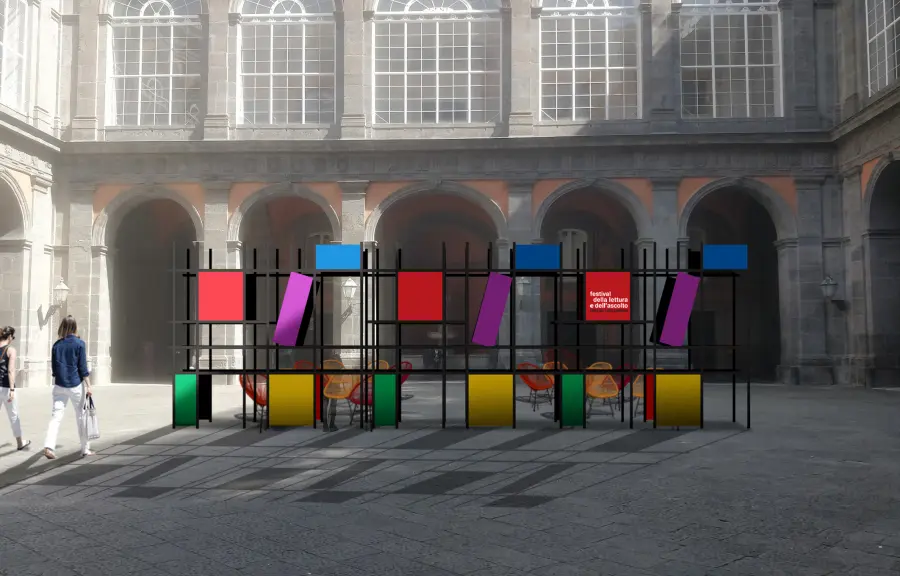 Libreria modulare nel Cortile d'Onore di Palazzo Reale